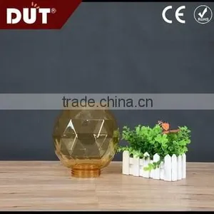 GD029-S-200-C Transparent Multiple-use Acrylic Diamond Shape Screw Neck Lamp Cover thumbnail-2