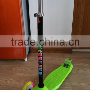 4 Wheels Scooter thumbnail-1