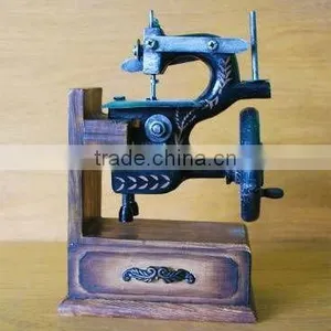 Miniature Sewing Machines thumbnail-1
