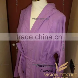China Manufacture Microfiber Plush Bathrobe thumbnail-1