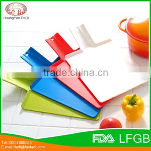New Designed Flexible and Foldable Polypropylene Plastic Cutting Board for Kitchen Quality Choice thumbnail-1