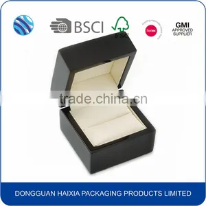 Wholesale Glossy Black Wood Jewellery Ring Boxes thumbnail-1
