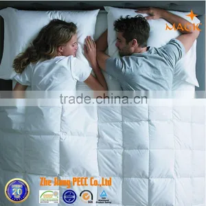 100% Polyester Fabric Cover & Microfiber Filling Comforter thumbnail-1