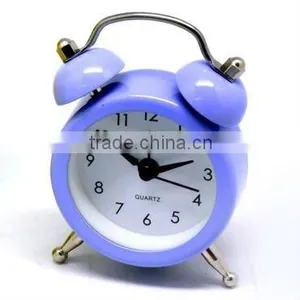Mini Cutey Decorate Quartz Analog Metal Desk Clock thumbnail-2