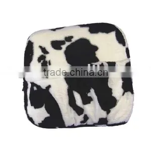 Travel Contour Pillow thumbnail-1