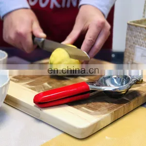 High Quality Stainless Steel Lemon Squeezer With Silicone Handle thumbnail-4