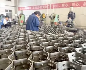 Hexmesh 19mm With Lance Tabs SS304 Shell Type Lanced Hole Hex Steel Welded Mesh Technique for Refractory Lining Factory Price thumbnail-3