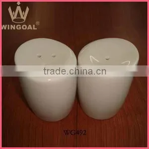Cylindricity Ceramic Salt and Pepper Shaker thumbnail-1