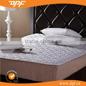 Cheap Price Lightweight Waterproof Polyester Acrylic Mattress Protector Fabric thumbnail-1
