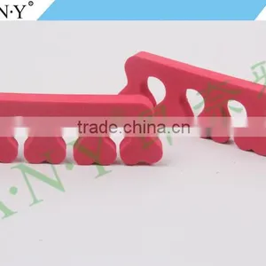 Professional Nail Art Tool Red Sponge Toe Separator Heart Shape thumbnail-4