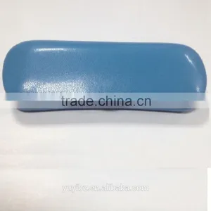 Quality Tin Leather Eyeglass Case or Eyewear thumbnail-1
