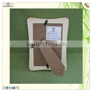Gift Fresh Style Camber Shape Pine Wooden Photo Frame thumbnail-3