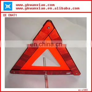 Reflecting Warning Triangle Roadway Safety Product thumbnail-1