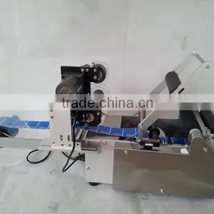 Automatic Round Bottle Labeler Machine thumbnail-6