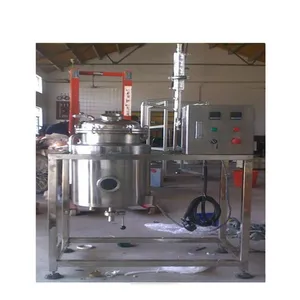 Pure and Natural Essence CO2 Distillation Equipment Distiller Essential Oil Myrrh Extraction Machine thumbnail-2