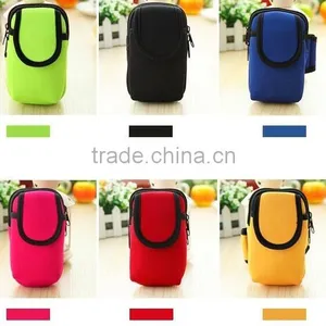 High Quality Neoprene Fabric Laptop Bag Neoprene Arm Phone Bag in Roll thumbnail-2