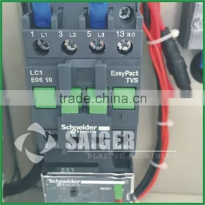 Industrial Plastic Carbon Brush Auto-loader SAL-300 for Injection Molding Machine thumbnail-4