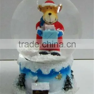 Small Resin Glass Snow Globe thumbnail-1