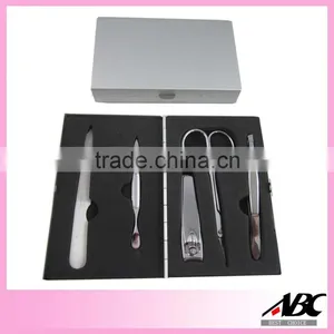Elegant Aluminum Manicure Case Nail Set thumbnail-5