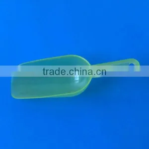 Plastic Ice Scoop thumbnail-1