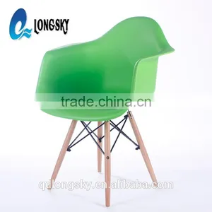 LS-4012 Italian Design TATAMI Plastic Leisure Chairs With Arms and Wood Legs thumbnail-4