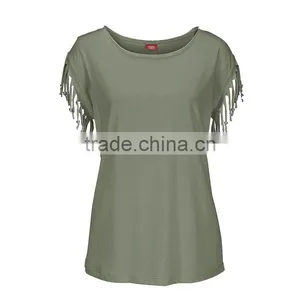 Popular Design Latest Indian Women in Sleeveless Blouse thumbnail-1