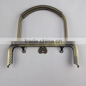 Factory Price DIY Antique Brass Kiss Lock Pinhole Metal Bag Frame With Handle&heart-shape Clasp thumbnail-1