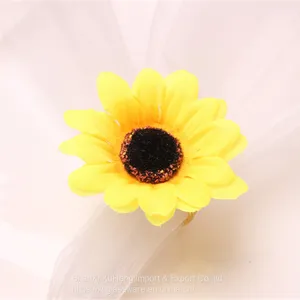 Factory Cheap Wholesale Sunflower Napkin Buckle With Metal Rings thumbnail-3