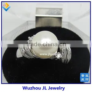 925 Sterling Silver Pearl Main Gem & AAA CZ Fashion Silver Ring thumbnail-1