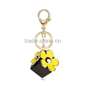 KYD 2014 New Product Black and Yellow Ladys Gift Key Chain thumbnail-1