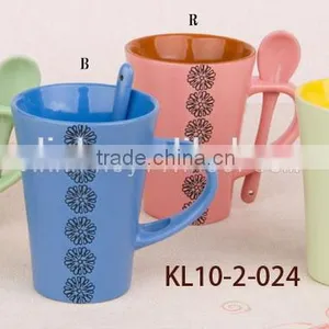 Elegent Design Ceramic Cafe Mug With Spoon thumbnail-4