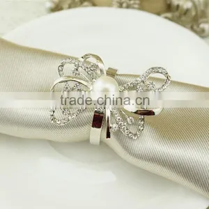 Alloy Cheap Napkin Ring for Wedding Decoration Bulk Wholesale Silver Crystal Pearl Customize thumbnail-2