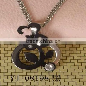 TC68 Black Plating Stainless Steel Crystal Heart Pendant thumbnail-1