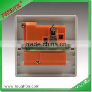 1 Gang 13A UK Socket With Switch and Indicator Light Switched Socket thumbnail-3