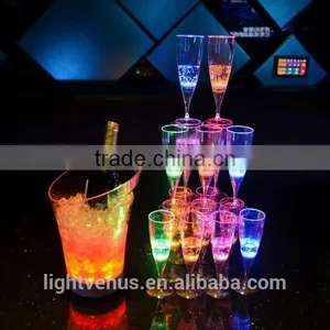 China Made Plastice Ice Bucket Champagne With Led Light thumbnail-1