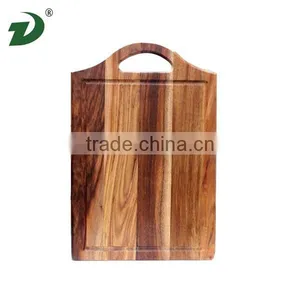 Acacia Bread Board thumbnail-1