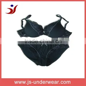 Women's Fashion Push up Brassiere Set thumbnail-1