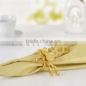 Cheap Decorative 2014 Unique Fashion Wholesale New Design Gold Napkin Rings thumbnail-1