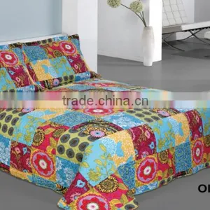 Quilts Patchwork Quilts With Flower Printed on thumbnail-1