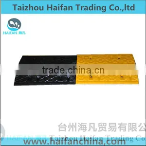 500*350*40mm Traffic Road Rubber Speed Hump for Crossroads/heavy Strength Rubber Speed Hump Used in Intersection thumbnail-1