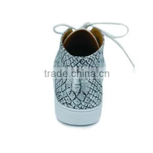 Fashionable Girls High Top Lace-up Special Grain Sneaker Boots Shoes thumbnail-5