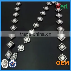 Plastic Trimming With Glass for Jewelry Decoration China Wholesale Price thumbnail-4