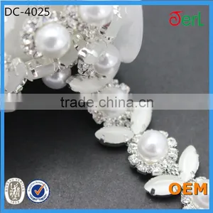 Hot Selling Crystal Rhinestone Bridal Trimmings Chain for Wholesale thumbnail-2