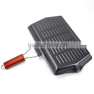 Steak BBQ Grill Pan With Foldable Wooden Handle thumbnail-5