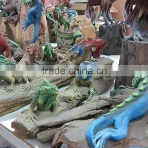 Sawdust Animal Figurine thumbnail-6