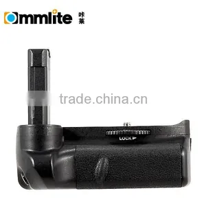 Commlite Camera Vertical Battery Grip/Battery Power/Power Pack for Nikon D3100, D3200 thumbnail-2