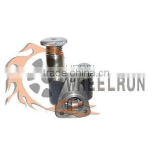 UTB 650 Tractor Fuel Pump/ Oil Pump 0.840.004.002 thumbnail-1
