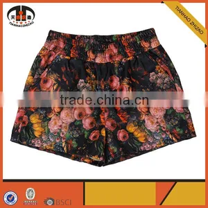 2016 Fashionable Women Garment Leather Shorts With Custom Flower Pattern thumbnail-1