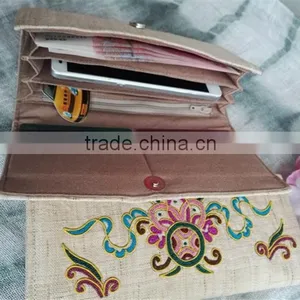 Ramie Fabric & Horsetail-based Embroidery Lady Wallet thumbnail-4
