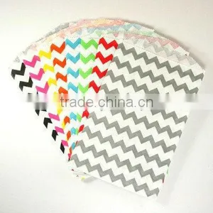 Customized Kraft Chevron Paper Treat Bags for Wedding Party thumbnail-1